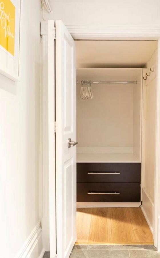 Modern Design Studio Toronto Exterior photo