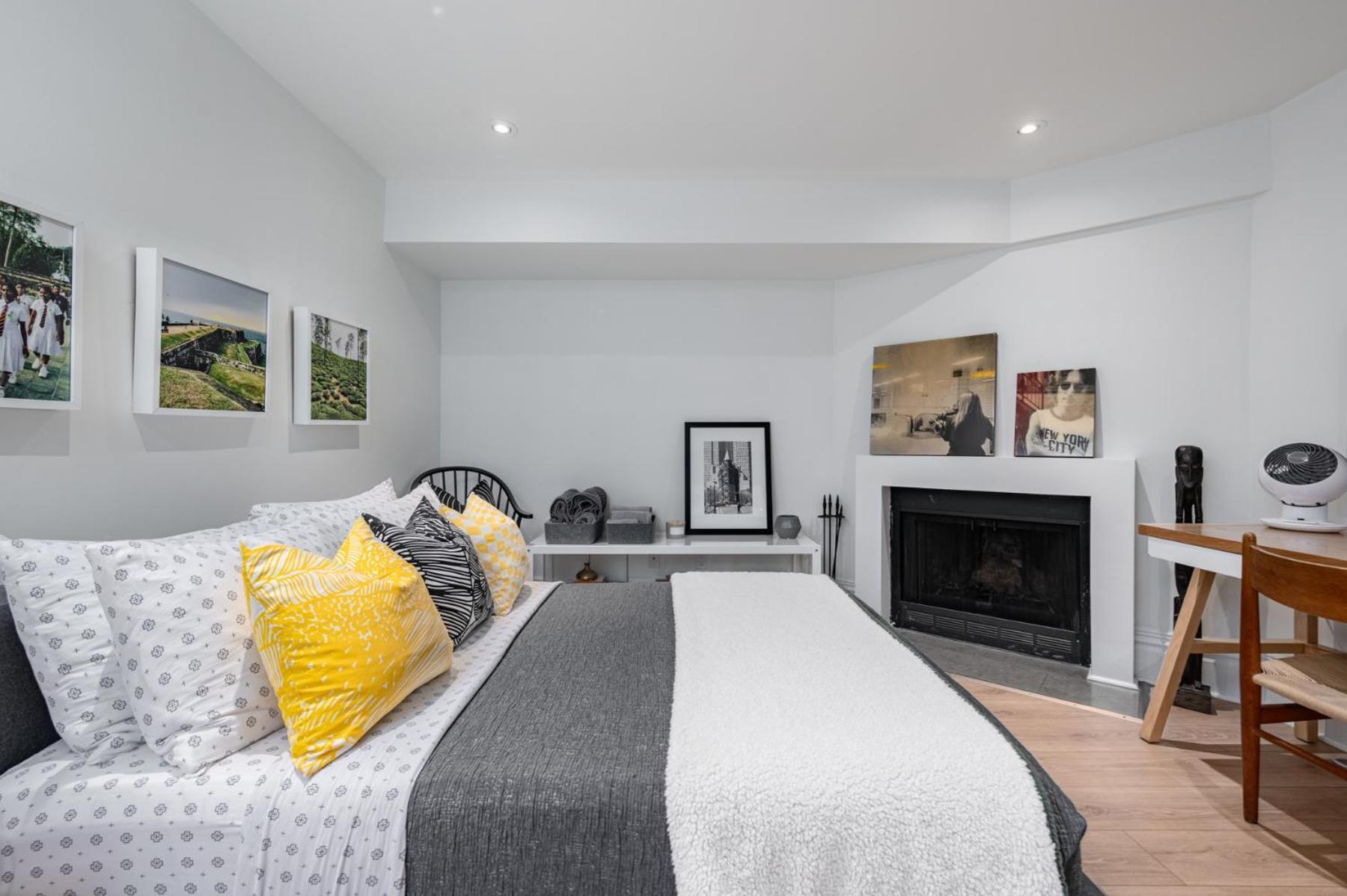 Modern Design Studio Toronto Exterior photo